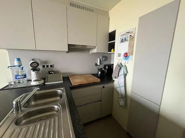 A Cozy Studio With A Sleeping Area And A Fantastic Sea View T43 Ostend 0*,